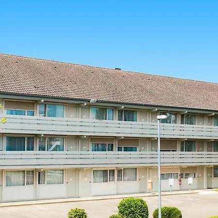 Campanile Mulhouse - 3*